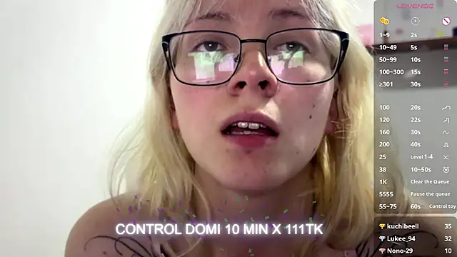 Cloe_five: онлайн-секс-чат