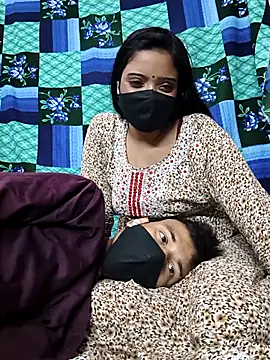 couplegk71 live XXX chat