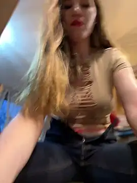 didihairypussy webkamerás műsora