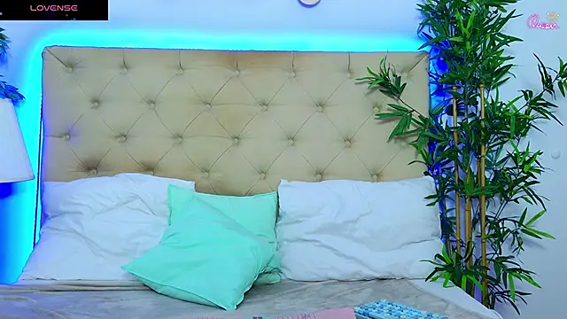 Pertunjukan Kamera Web DaliyaArabian