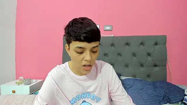 ariloe_quinteroのライブXXXチャット