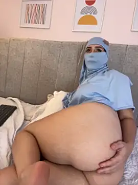 XXX chat uživo modela rawiya