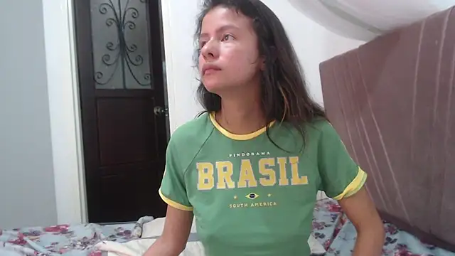 Pokazy przed kamerką – nathaly_jones_