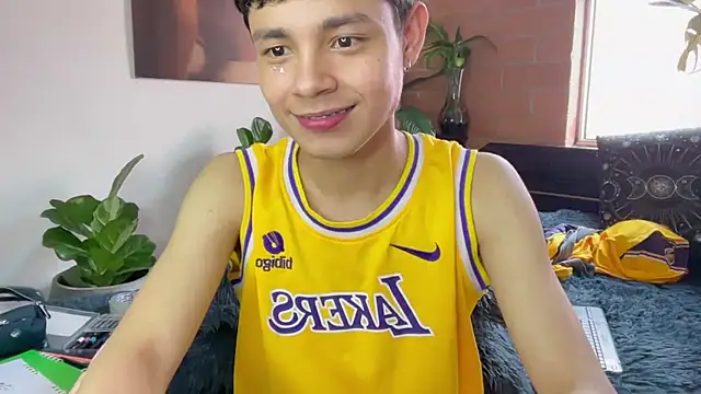 Andy_Belier23 webkamerás műsora