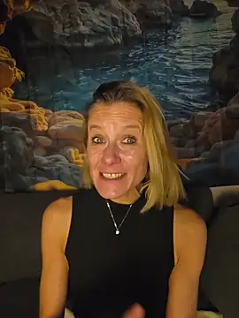 yola181 라이브 XXX 채팅