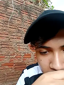 Nfsexy_hot: διαδικτυακό σόου στην κάμερα