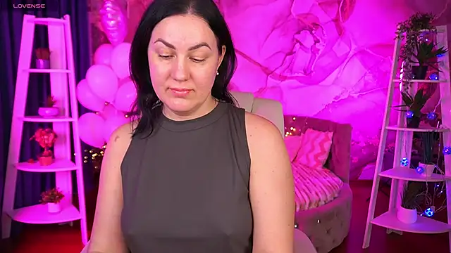 VelvetLuck Live XXX Chat