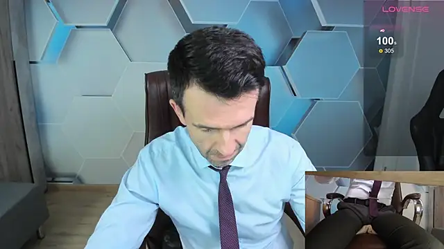 Živý XXX chat SteveTiger