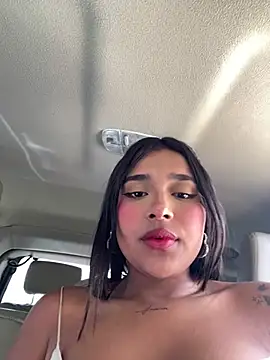 Chat +18 de Mariangel_11 ao vivo