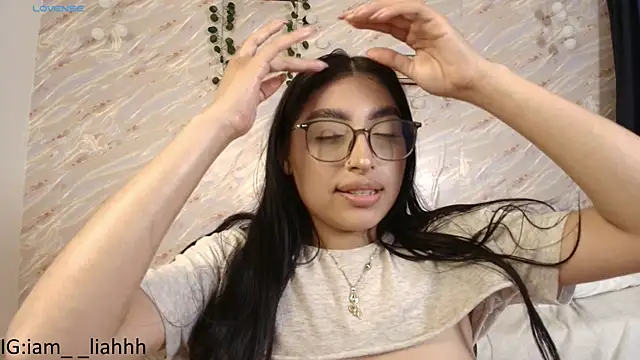 Chat XXX en directo de mitsuri_7777