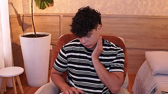 Ethan_occonor's Live XXX Chat