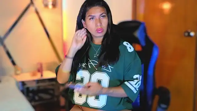 MeelFox élő XXX-chatje