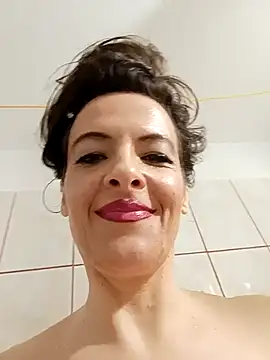 RebeccaNoble Chat XXX in diretta