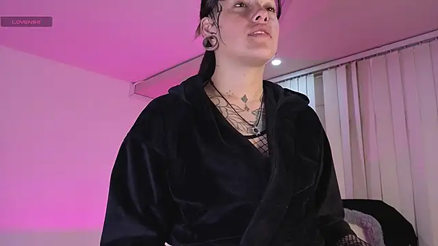 _sharlotte777 Live XXX Chat