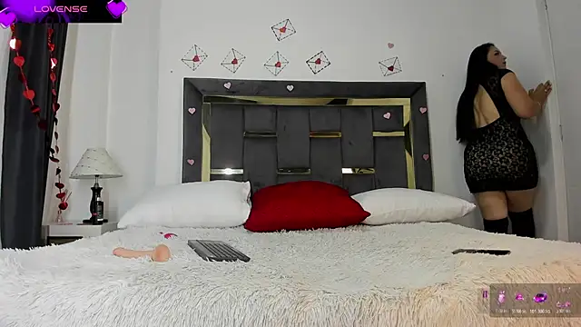 دردشة CatleyaSmith الجنسية المباشرة