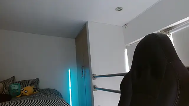 Chat XXX en directo de KoraRousee