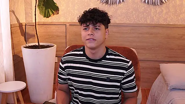 Živý XXX chat Ethan_occonor