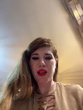 Chat XXX en directo de didihairypussy