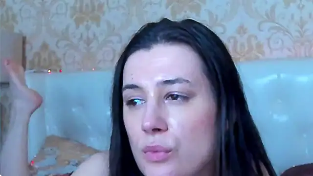 JuliaHunts live XXX chat