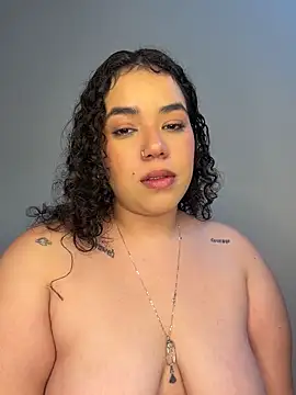 krisstenSantos 现场XXX聊天