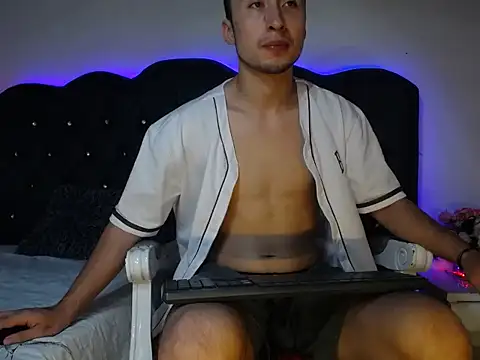 Czat XXX na żywo – Oliver_Benedet