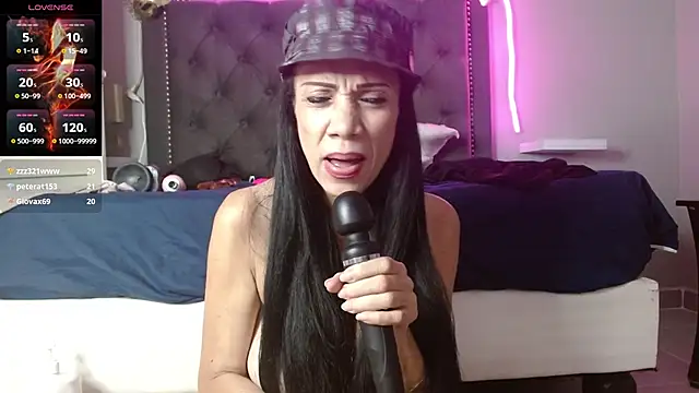 Živý XXX chat CharlotteLemke