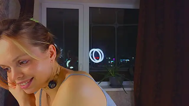 sinteas élő XXX-chatje