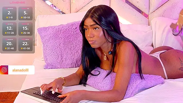 แชท XXX สดของ AlanaDoll