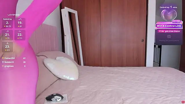 Chat +18 de whitneyhot ao vivo