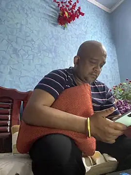 Dick_6inches_DelhiのライブXXXチャット