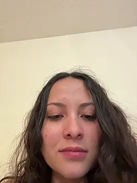 Pokazy przed kamerką – Megan_Rodrigo