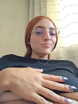 Chat XXX en directo de Dani-peggin