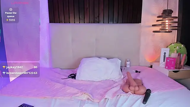 Creamy_AngeloのライブXXXチャット