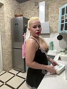 MonnyStef Live XXX-Chat