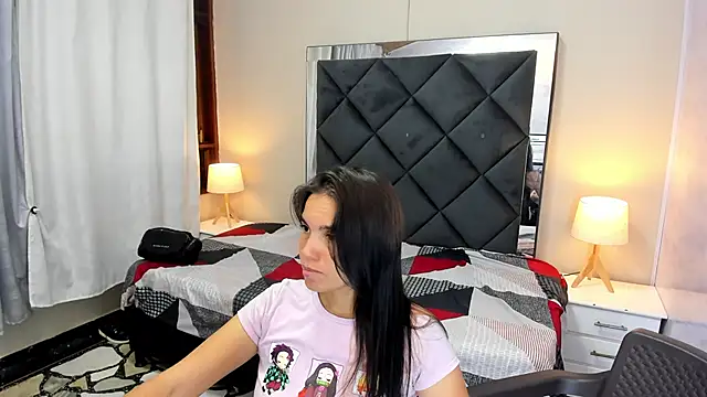 Emily_and_Soffy's Live XXX Chat