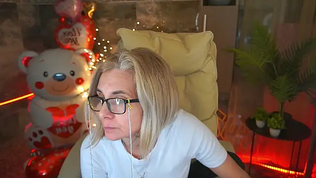 MiaRossyのライブXXXチャット