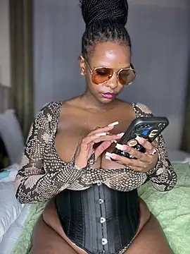 Chat +18 de ScarletMuseX ao vivo