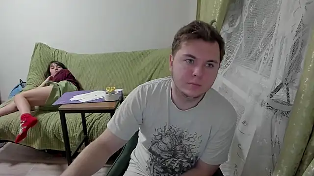 Chat +18 de MashkaRay ao vivo