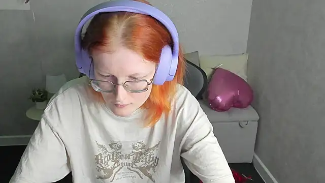 Chat XXX ao vivo de ElizabethHarpper