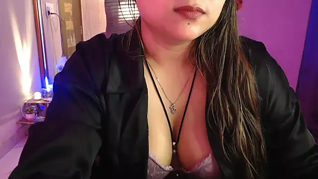Chat XXX ao vivo de Mitikaa