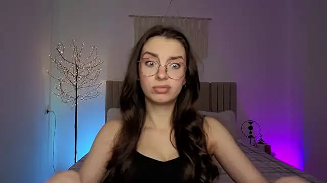 Онлайн чат XXX Real_cutie1