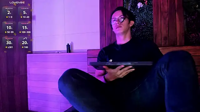 Brandon_starkk live XXX chat