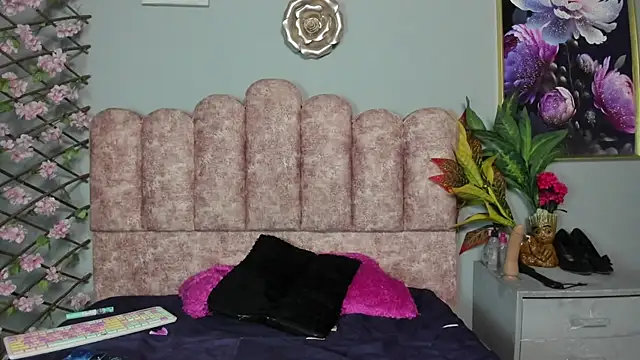 Auraexotic: онлайн-секс-чат