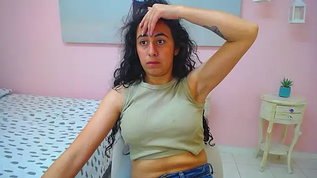 Chat +18 de scarlett_clyde ao vivo