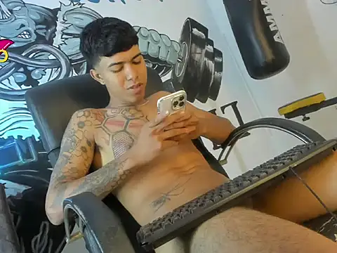 Show modela BBCBEBYJUNIOR na web-kameri