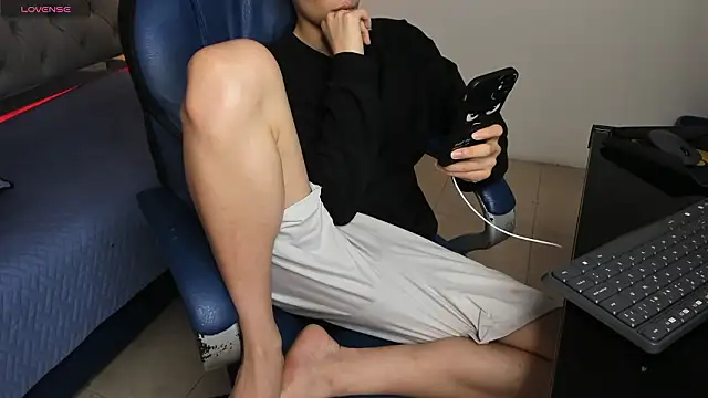 SamBlack_ Show in webcam