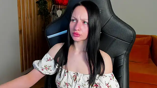 NaomiBlakes 现场XXX聊天