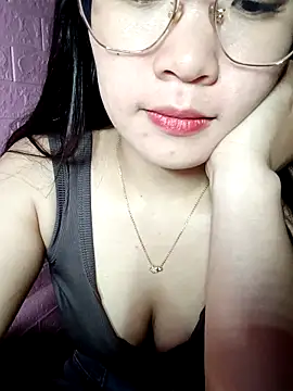 Eye-squirt Show Webcam