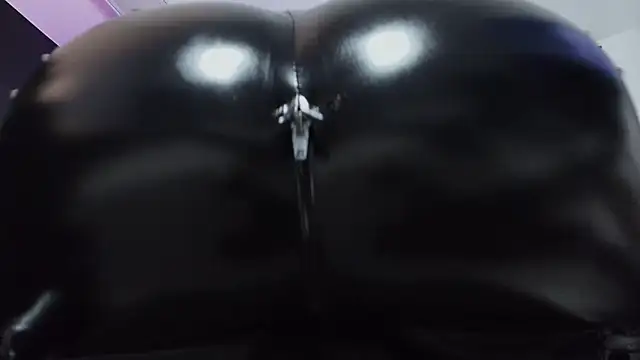 _Jade_16 – Naživo XXX chat