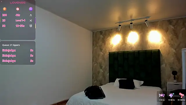 april_dumont live XXX chat